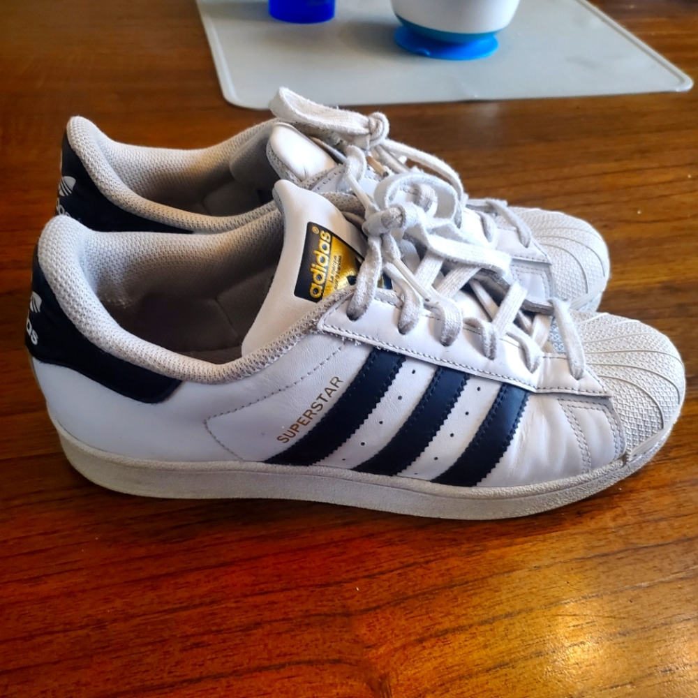 Women's Adidas Superstar size 8
